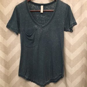 Altar’d State T-shirt Size Small